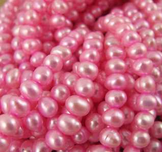 Perla coltivata patatina rosa acceso