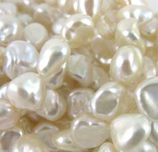 Keshi papavero perla di fiume bianca