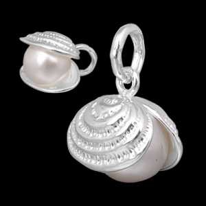 Charm Conchiglia con perla 