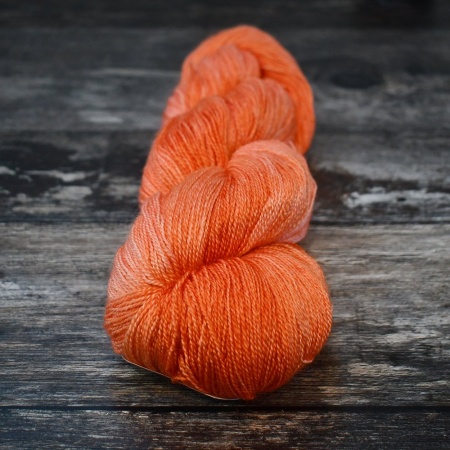 Fyberspates Gleem Lace 737 Coral  Hover