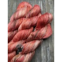 BrilLino filato tinto a mano colore Oxblood