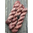 BrilLino filato tinto a mano colore Chocolate