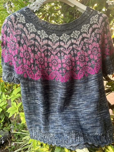 Kit Alpine Bloom con Crazy Zauberball di Caitlin Hunter maglia ai ferri fino busto da 162 a 173 cm